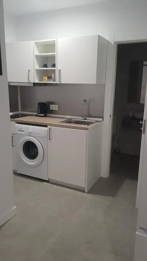 Fantastico Piso A 5 Minutos De La Estacion De Bus Y Tren A Metros De La Playa Apartment Malaga 0*,  Spain