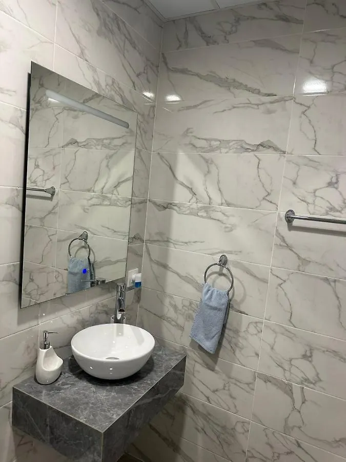 Fantastico Piso A 5 Minutos De La Estacion De Bus Y Tren A Metros De La Playa Apartment Malaga